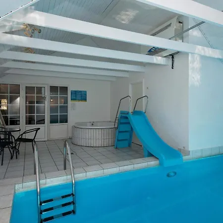 Seven-bedroom Holiday In Ringkobing 1